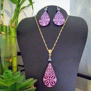 Acrylic Purple Tribal with matching earring